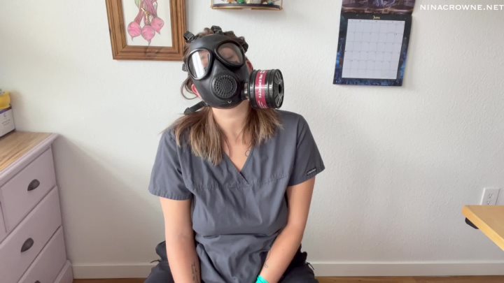 Cover 4 Nina Crowne - Nurse Wears Gas Mask & Cums with You - Full HD/MP4
