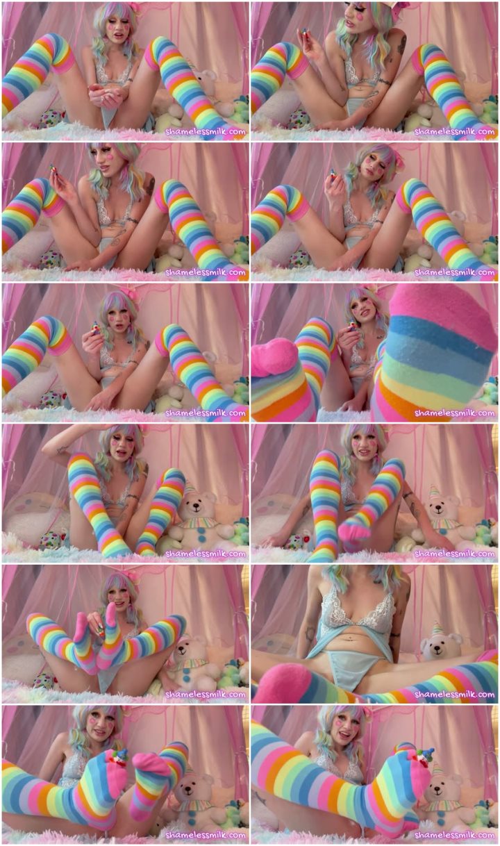 Screenlist moreshameless - PUNISHING TINY WITH SOCKS GIANTESS DELETED SCENE - Full HD/MP4
