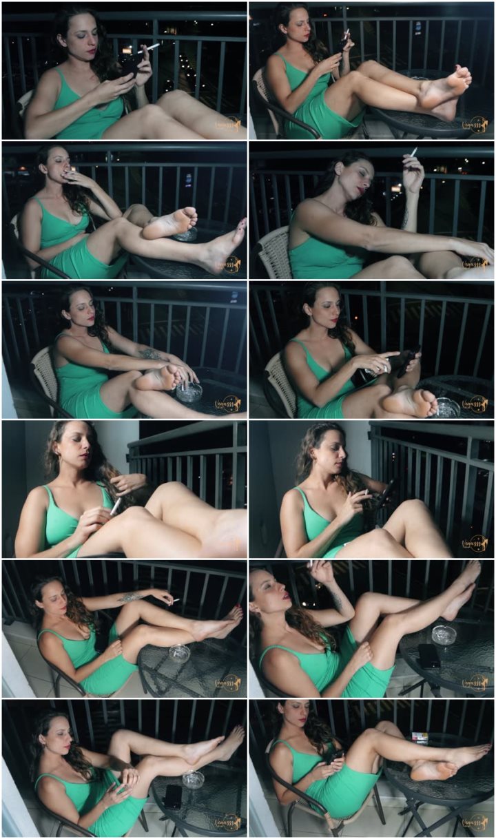 Screenlist Venusss Fetish - Relaxing with cigarettes and ignoring your presence - 4K Ultra HD/MP4