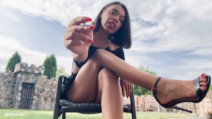 Cover 2 MahoganyQen - Smoke & Spits | MahoganyQen - Full HD/MP4