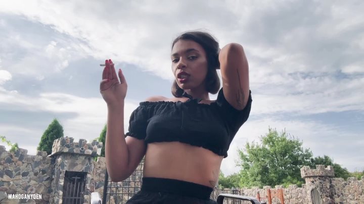 Cover 4 MahoganyQen - Smoke & Spits | MahoganyQen - Full HD/MP4
