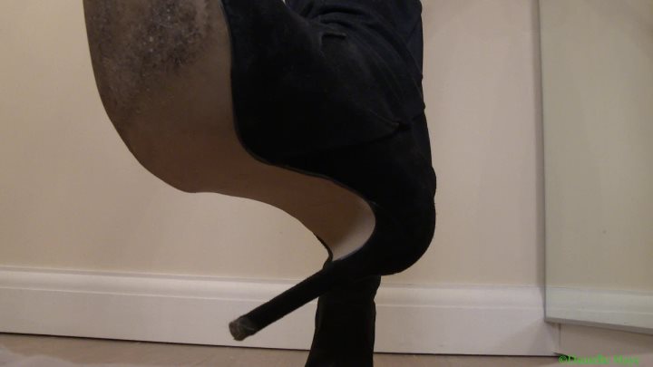 Cover 4 Danielle Maye XXX - Suede Boot Domination - Full HD/WMV