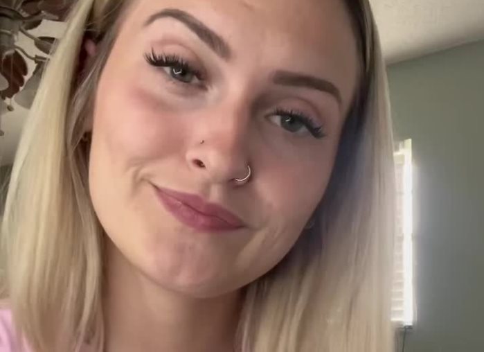 Cover 2 Aligracee0 - Dirty sweaty gym shoe sniffing - SD/MP4