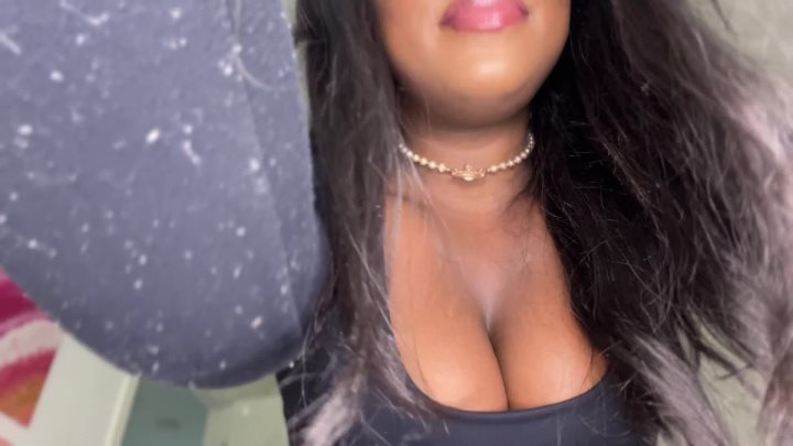 Cover 3 iwantgabriella - WHITE GIRL GETS TICKLED! - Full HD/MP4