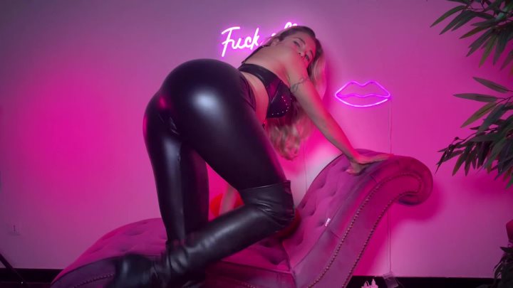 Cover 4 Mistress Uzi - Leather Ass Joi - Full HD/MP4