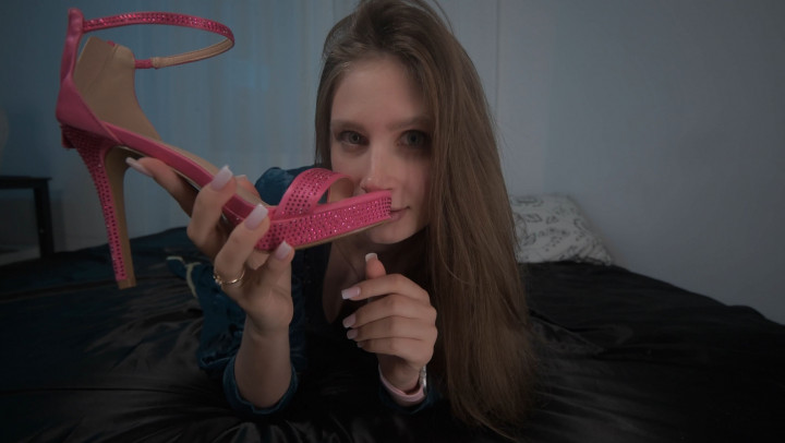 ShunaLuna - Cinderella 4k - ManyVids - 4K/MOV