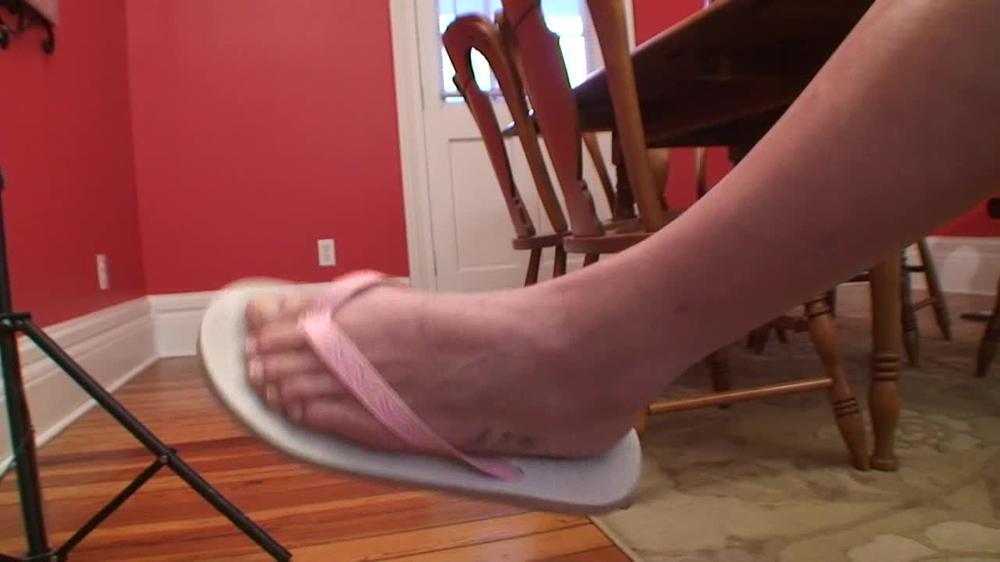 Nevaeh Smacks Her Smelly Feet In Flip Flops 2 - Sweet Southern Feet SSF - HD/WMV